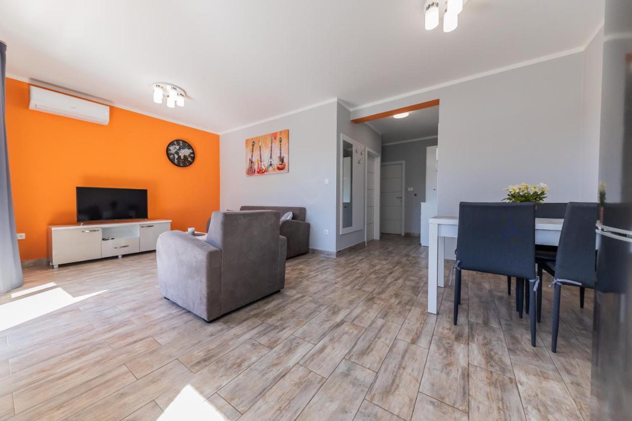 Ferienwohnung Maryann Kaštela Exterior foto