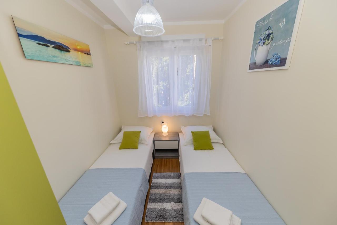 Ferienwohnung Maryann Kaštela Exterior foto