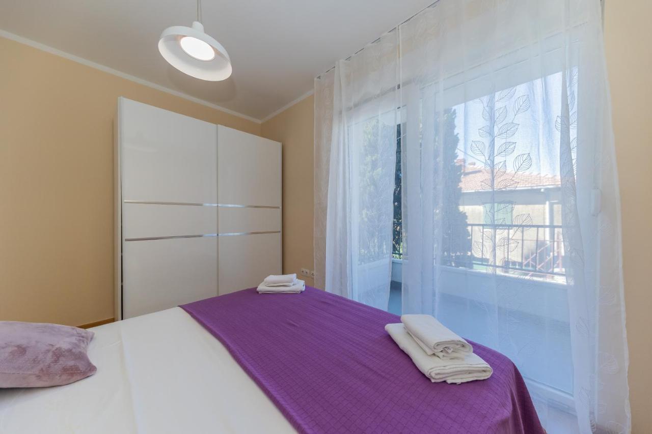 Ferienwohnung Maryann Kaštela Exterior foto